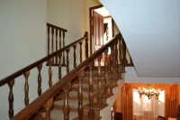 朝代公寓飯店 Собор во имя Александра Не??вского附近的飯店