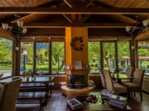 Ninemia Stay and Play Hotels in Karpenisi
