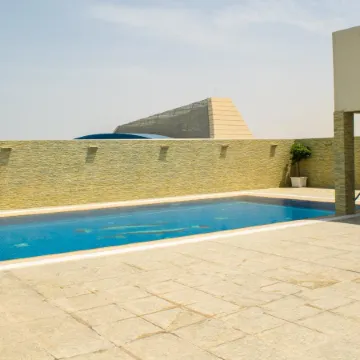 Premium Strato Hotel