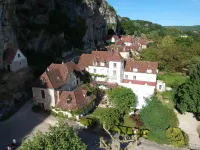 Logis Hôtels - Hôtel Restaurant Domaine les Falaises Hotels in Martel