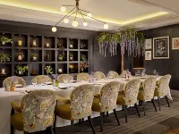 حياة ريجنسي برمنجهام Hotels near قاعة السمفونية