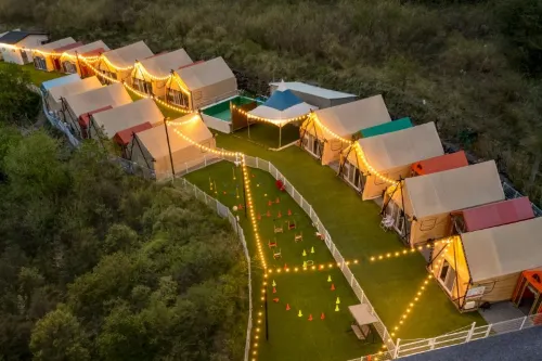 Qingdao is Exciting Dog Glamping