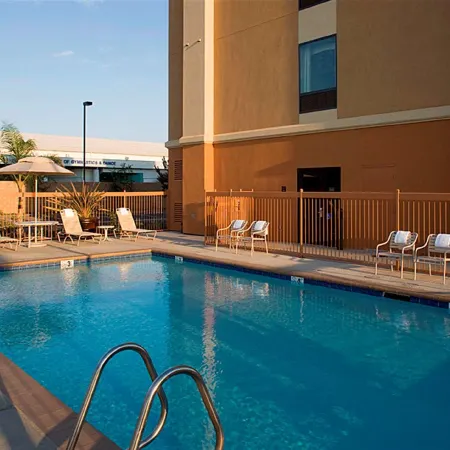 Hampton Inn & Suites Clovis-Airport North