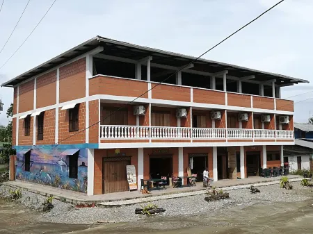 努基阿卡麗酒店