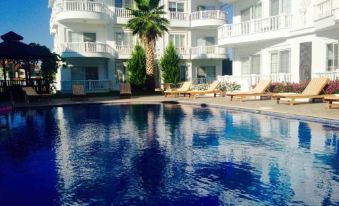 Belka Golf Residence Exclusive Apt Poolside - Housity