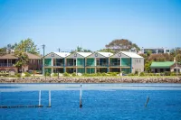 Cetacea Luxury Apartments Hotels in Pambula Beach