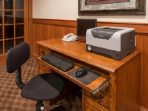 ซุปเปอร์ 8 บายวินด์แฮม เซนต์โรเบิร์ต ย่านฟอร์ตเลนนาร์ดวูด โรงแรมในSaint Robert