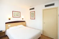 Travelodge Barcelona del Valles Hotels in Vallès Occidental