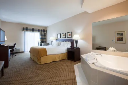 Holiday Inn Express & Suites Winona by IHG Отели в г. Плезант-Хилл