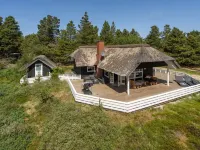 "Lin" - 2.9km from the Sea