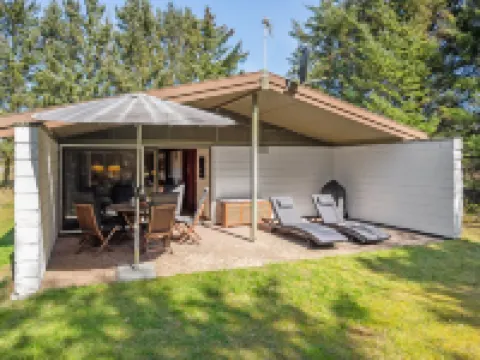 "Agna" - 700m to the Fjord