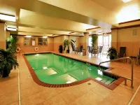 Hampton Inn Bryant - Swimmingpools