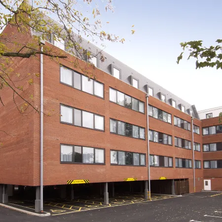 Premier Inn London Hanger Lane Отели рядом с достопримечательностью «Уэмбли»