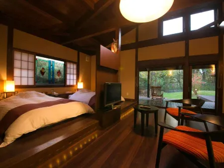 Flugel Kuju Отели в г. Такета