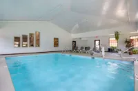 Comfort Inn Near Downtown & Blue Ridge Pkwy Hotels in Marion