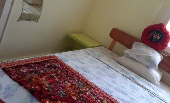 Room in Guest Room - Healthy Retreat Holiday in Mountain