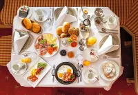 Hotel Tannbergerhof im Zentrum Von Lech - breakfast