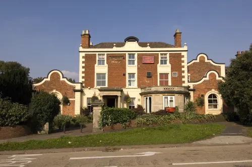 Premier Inn Cannock South - Wifi