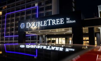 DoubleTree by Hilton Calgary North