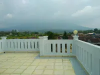 Villa Tepi Sawah Bogor (Tanpa Kamar) Hotels in Cicurug