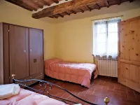 Paradiso Selvaggio Hotels in Paciano