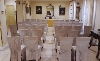 Hotel Akropolis - Museum Hotel - Housity
