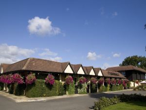 Premier Inn Northampton West (Harpole)