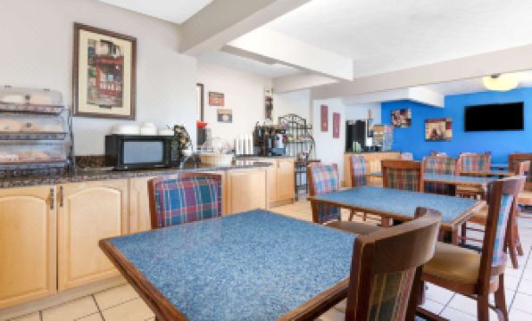 Microtel Inn & Suites by Wyndham London