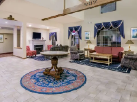 Howard Johnson by Wyndham Mystic Hotels in Stonington