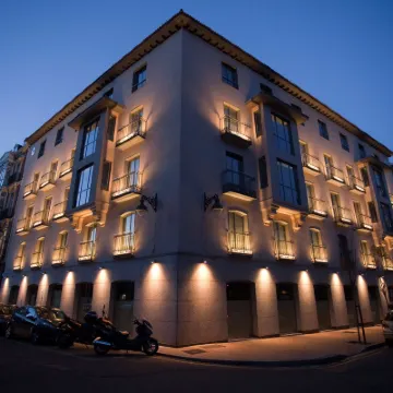 Nexus Valladolid Suites & Hotel Hotels near Columbus Monument