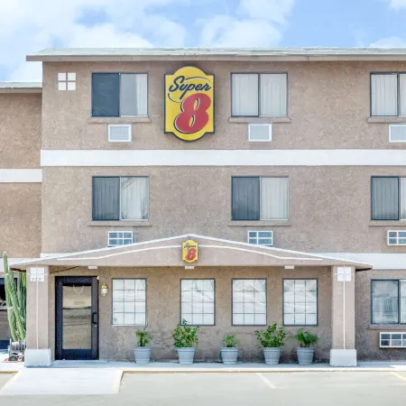 Super 8 by Wyndham Lake Havasu City