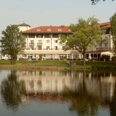Hotel Landhaus Milser Hotels near Wittlaer