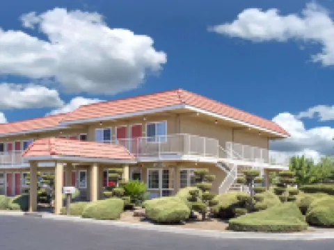 Days Inn by Wyndham Turlock Hotels in Turlock
