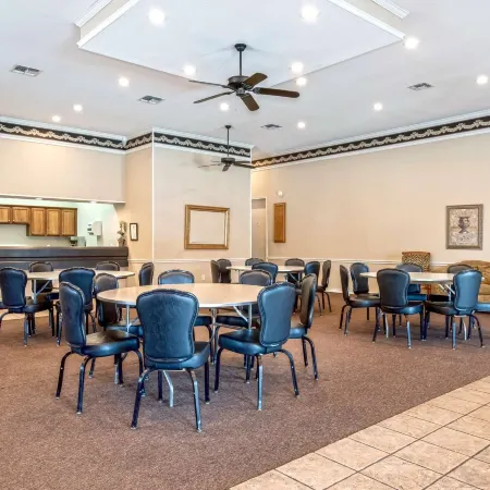 Americas Best Value Inn Paris