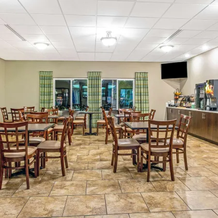 La Quinta Inn & Suites by Wyndham Biloxi