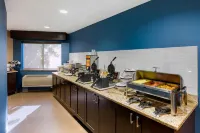 Comfort Inn University - sarapan