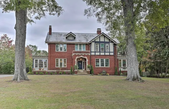 拉林伯格家庭房，有私人院子與燒烤設備