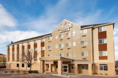 Country Inn & Suites by Radisson, Sioux Falls, SD Отели рядом с достопримечательностью «Университет Су-Фолс»