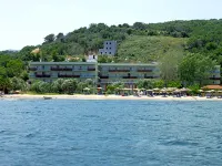 Belle Helene Hotel