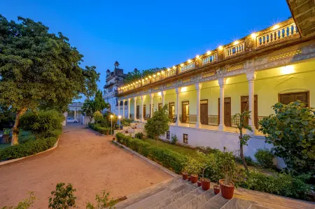 Neemrana's - Piramal Haveli
