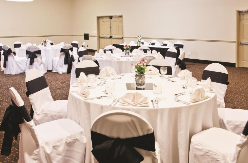 La Quinta Inn & Suites by Wyndham Conference Center Prescott photo 4