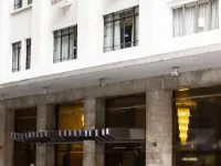 Hotel Del Rey Curitiba by Poty - NA Famosa Rua XV de Novembro Hotels in Curitiba