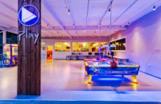 Lagomandra Hotel and Spa