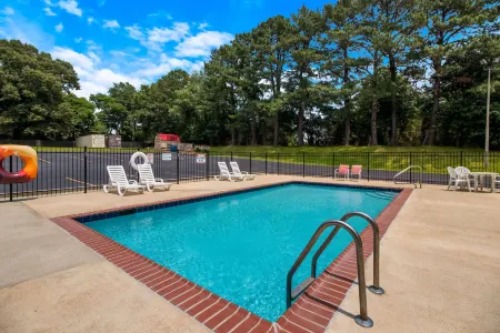 Econo Lodge Отели в г. Мартин