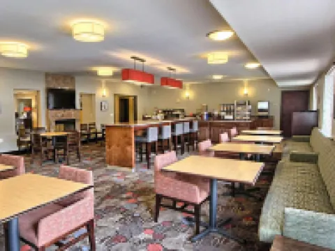 Country Inn & Suites by Radisson, Dearborn, MI Hotels in Dearborn