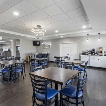 Best Western Plus MidAmerica Hotel