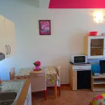 Pretty Apartment with Terrace, Island Rab - Parvekkeita