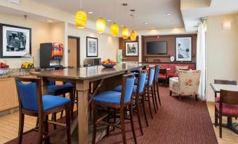 Hampton Inn Shawnee