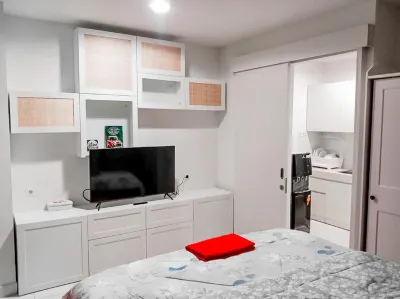 Apartemen Sentul Tower Hotels near Kator Pemasaran Smart Warehouse