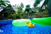 Kamandaru Villa Hotels in Prigen